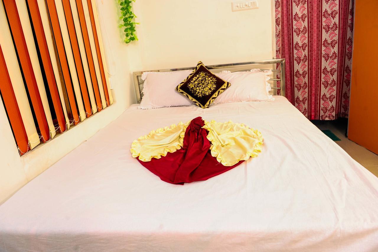 Jayanti Hotel Tarapith Exterior foto